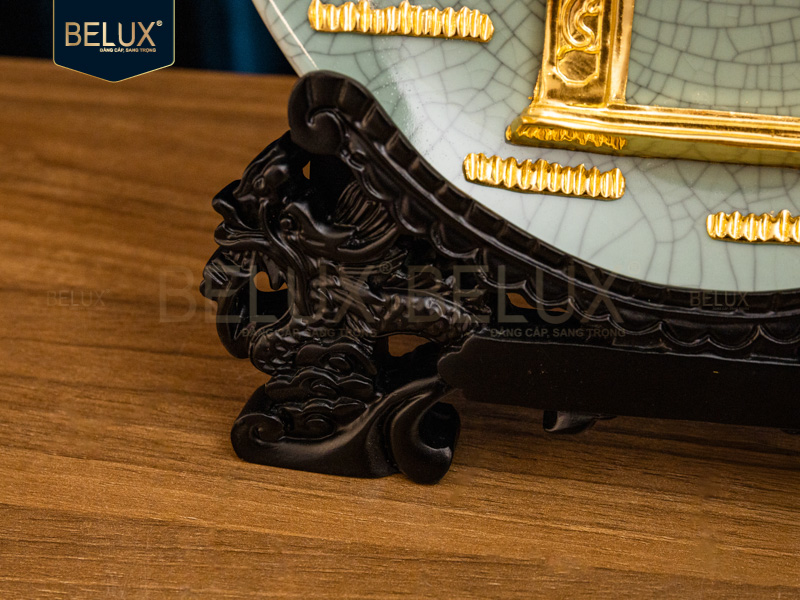 chi-tiet-ke-dia-su-men-xanh-khue-van-cac-dat-vang-24k