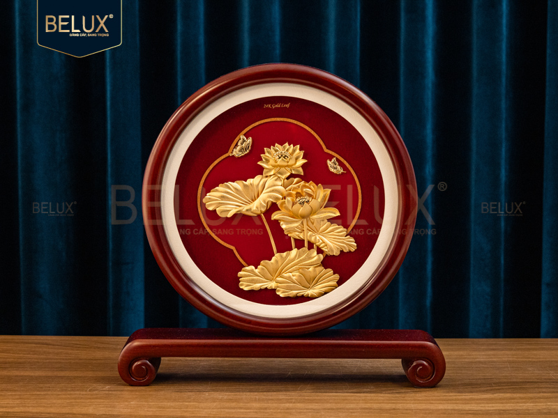 Biểu trưng tròn hoa sen dát vàng 24k