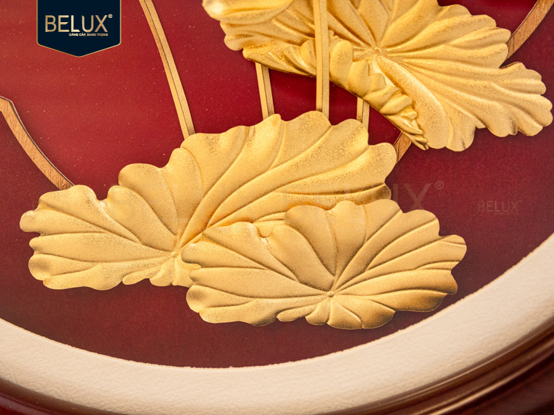 Biểu trưng tròn hoa sen dát vàng 24k