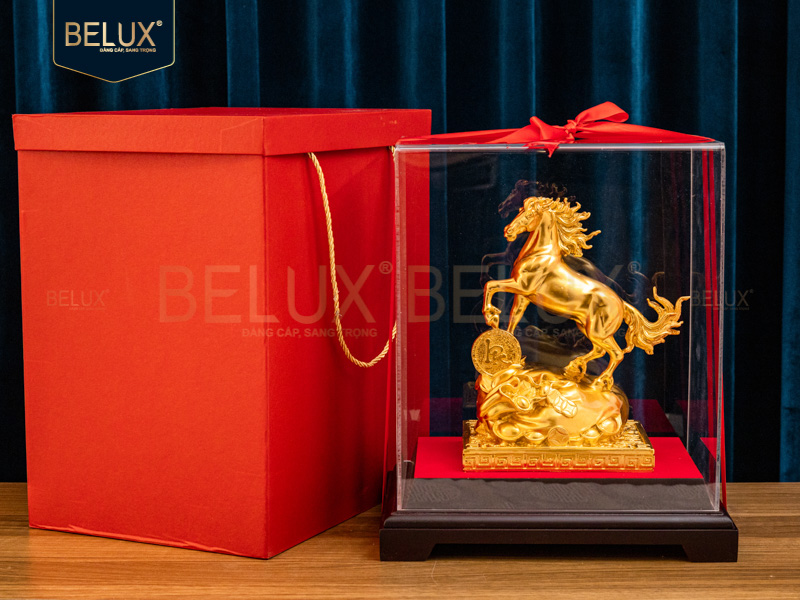Tượng Ngựa chữ lộc dát vàng 24k