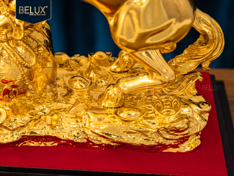 Tượng ngựa túi tiền tài lộc mạ vàng 24k