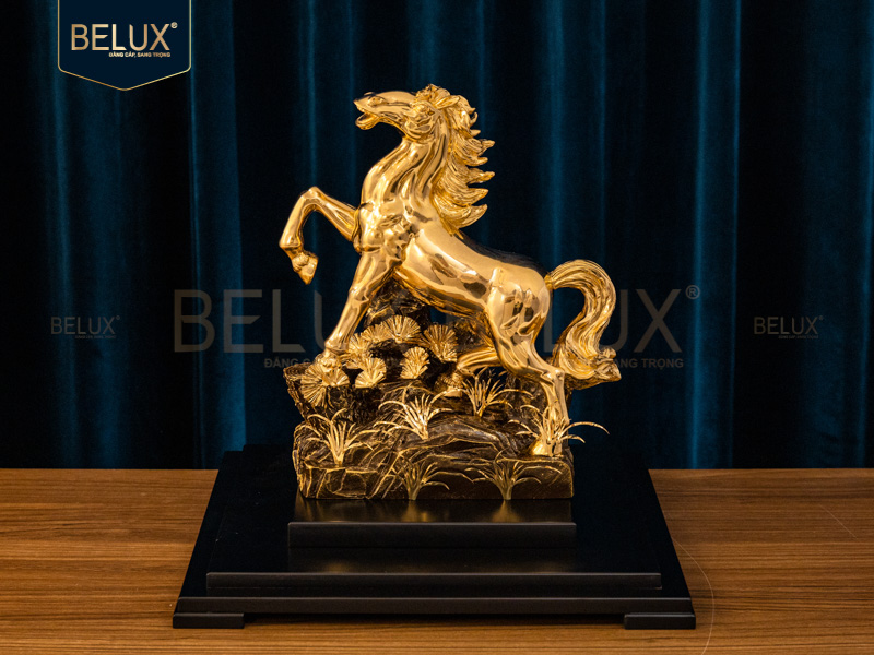 Tượng Ngựa Mã Vương Phú Quý Dát Vàng 24K