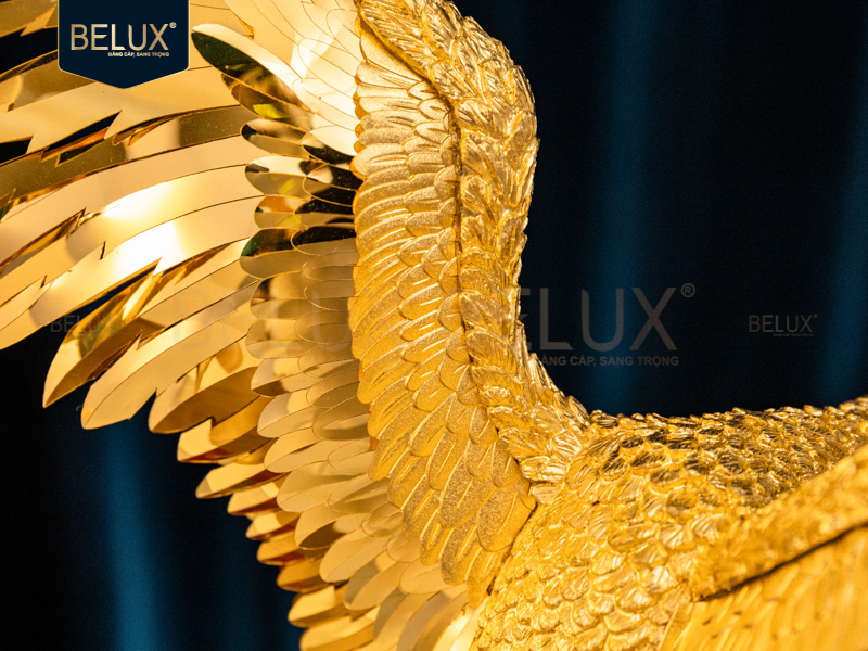 Tượng đại bàng tung cánh dát vàng 24K Mẫu 2
