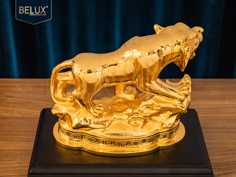 Tượng Linh Vật Hổ Phong Thủy Bằng Đồng Mạ Vàng 24k