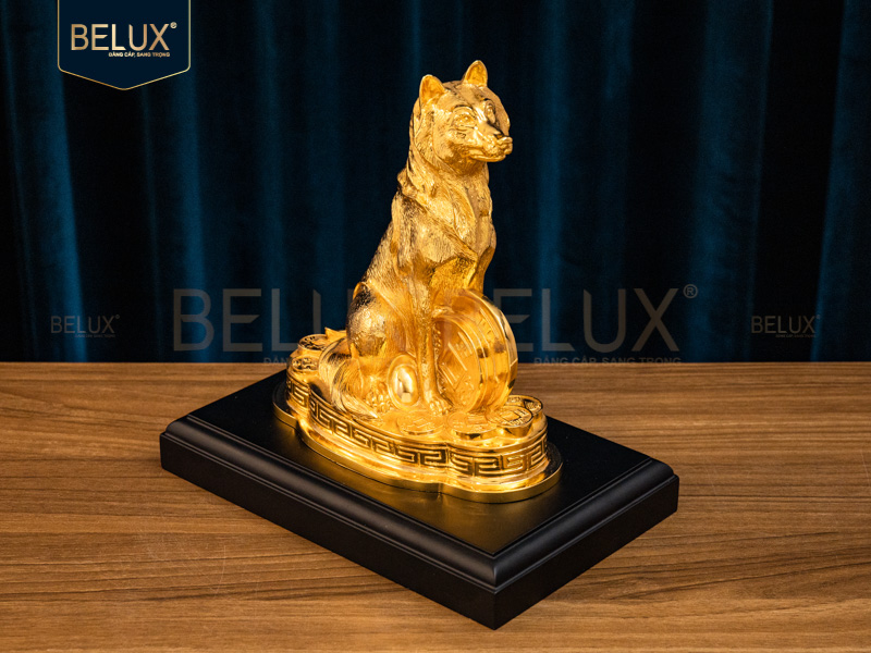 Tượng Chó Mạ Vàng 24k Cao 19cm