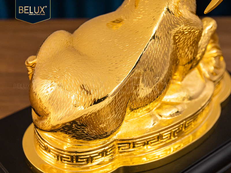 Tượng Linh Vật Trâu Phong Thuỷ Mạ Vàng 24