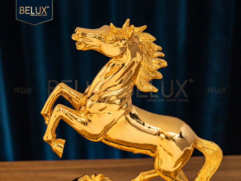 Tượng Linh Vật Ngựa Mạ Vàng 24k