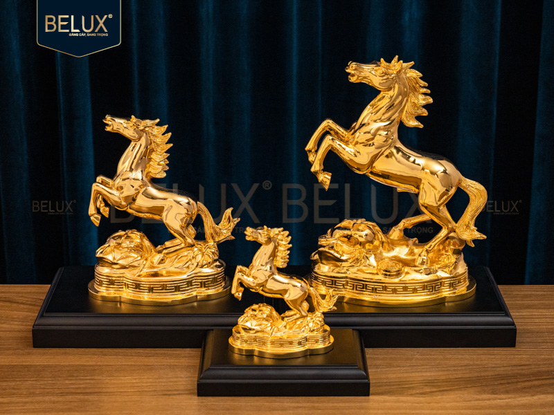 Tượng Linh Vật Ngựa Mạ Vàng 24k