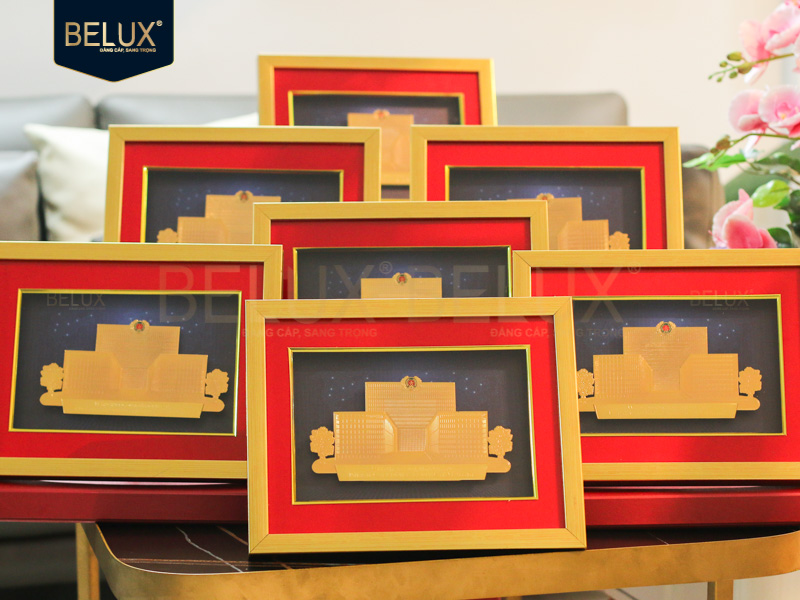 tranh-toa-nha-theo-yeu-cau