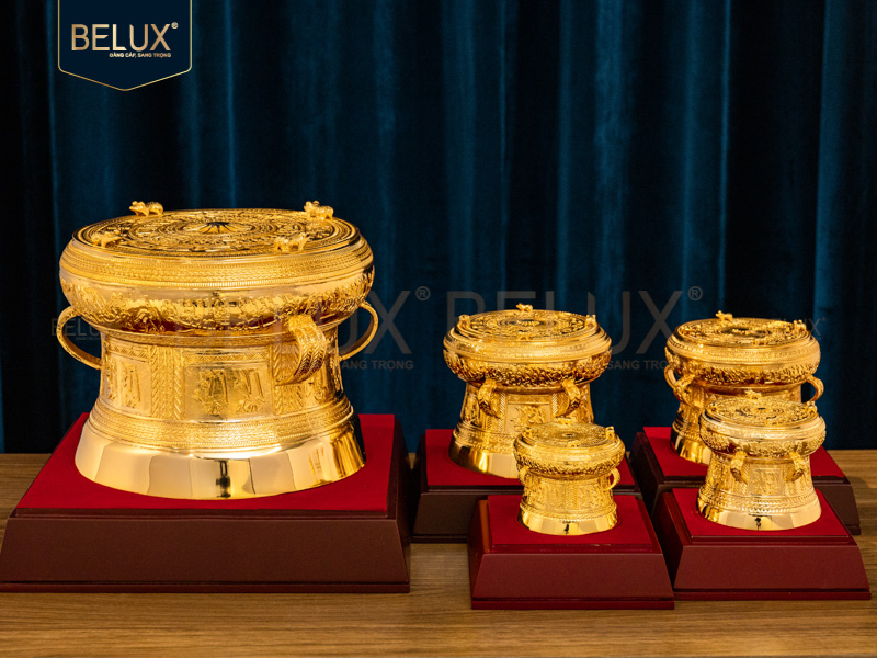 trong-dong-luu-niem-ma-vang-24k-cac-kich-thuoc