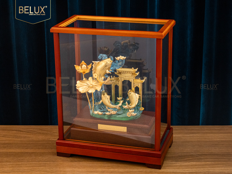 Tượng cá chép vượt vũ môn dát vàng 24k cao 36cm