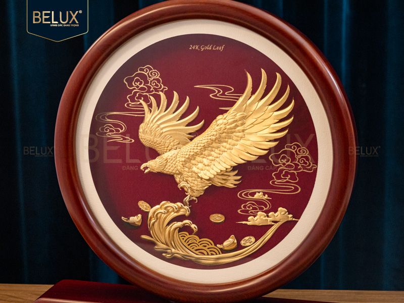 Biểu trưng tròn đại bàng dát vàng 24k&nbsp;
