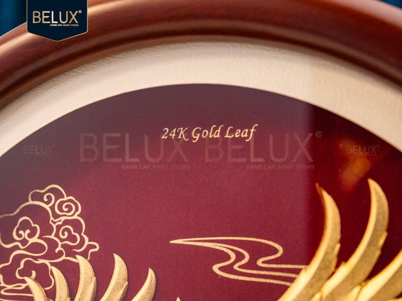 Biểu trưng tròn đại bàng dát vàng 24k&nbsp;