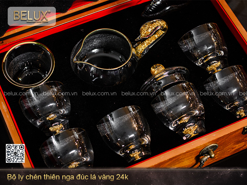 chi-tiet-hop-bo-ly-chen-thien-nga-duc-la-vang-24k