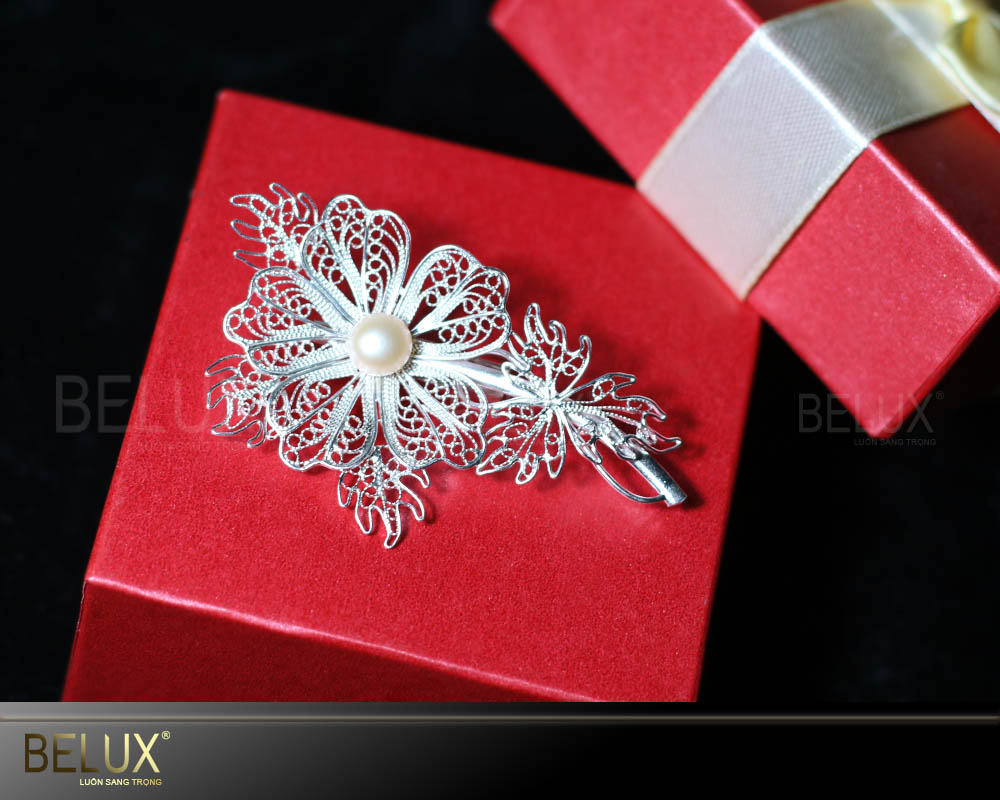 Hoa Cài Áo Mẫu 2