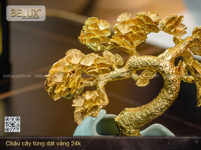 Chậu Cây Tùng Dát Vàng 24k