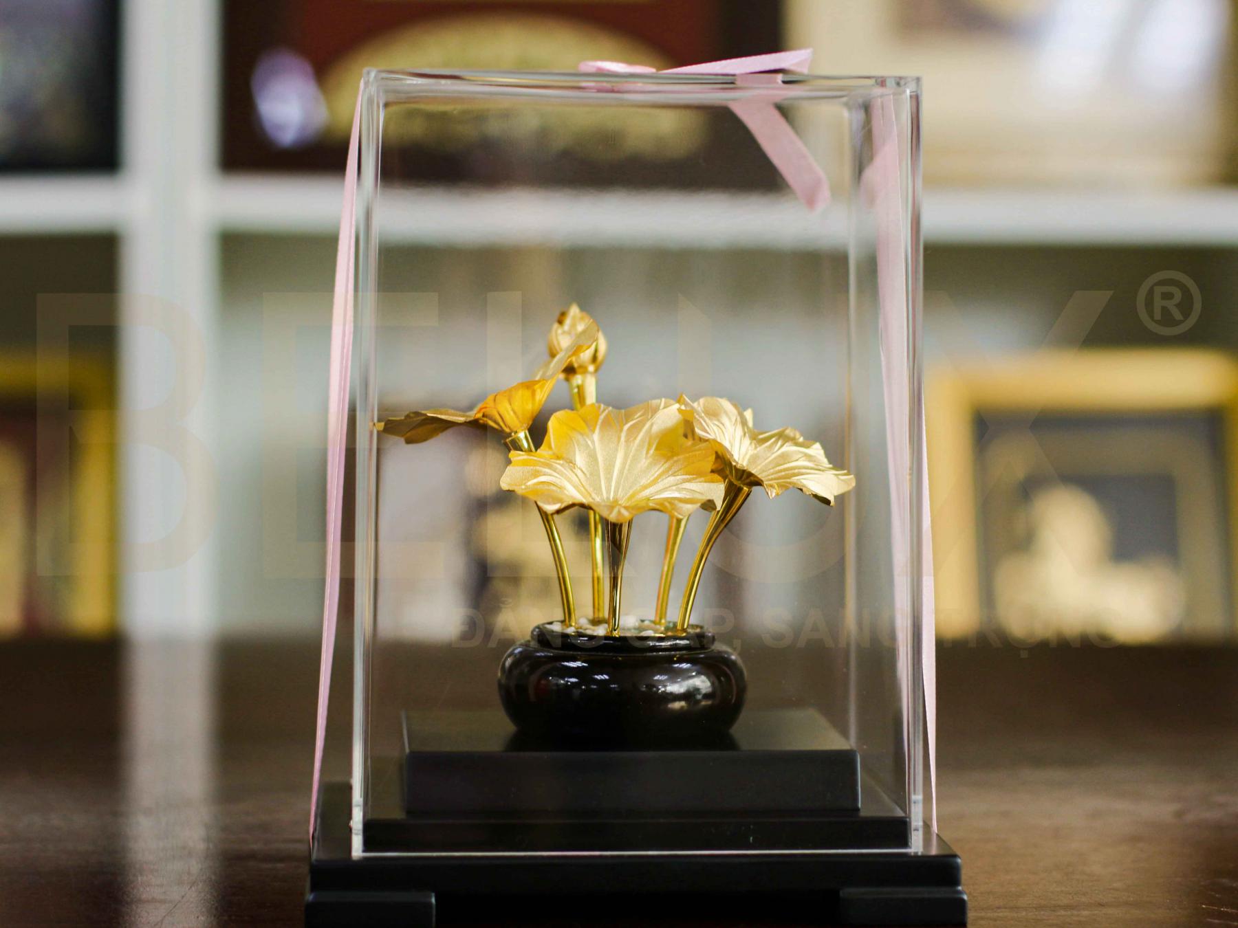 Chậu Hoa Sen dát vàng 24k mẫu 5