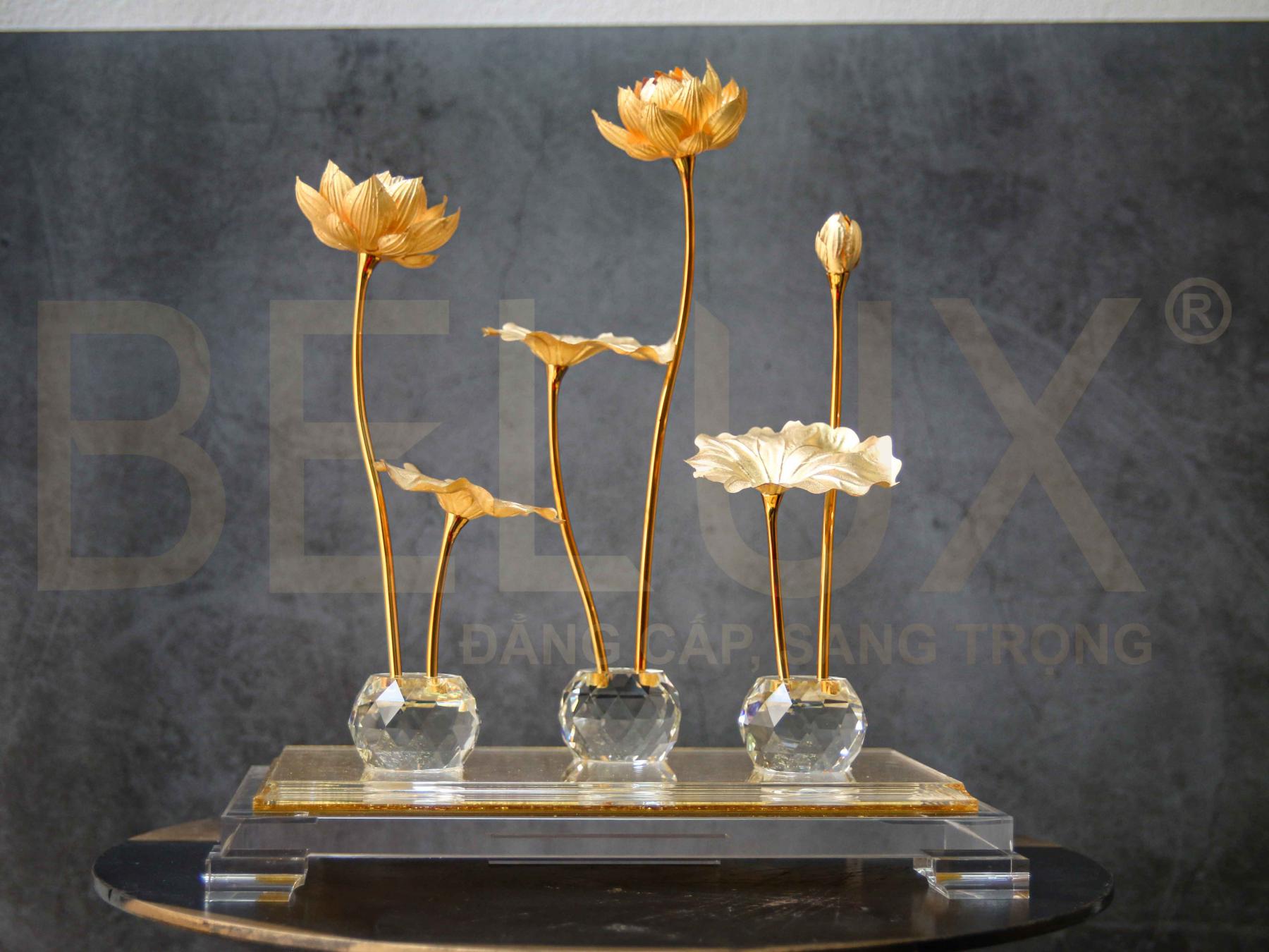 Hồ Hoa Sen Dát Vàng 24K 6 Nhánh