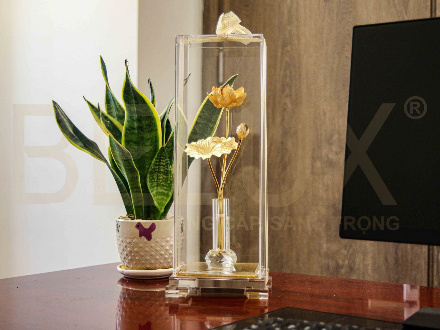 Bình hoa sen dát vàng 24k 15x13x40cm