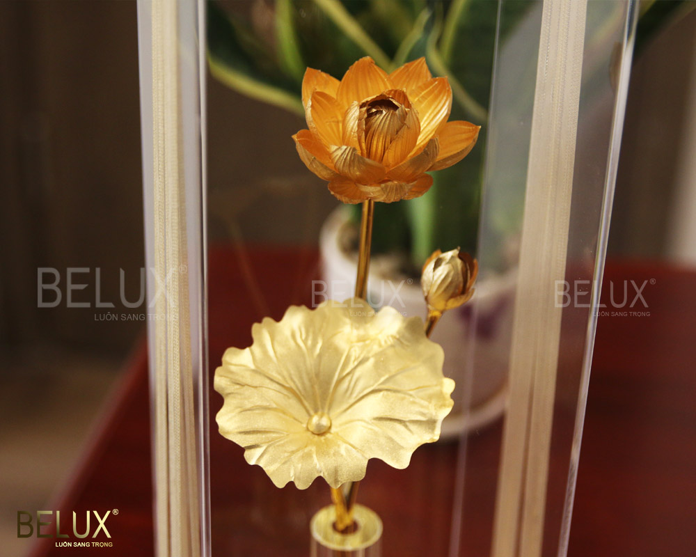 Bình hoa sen dát vàng 24k 15x13x40cm