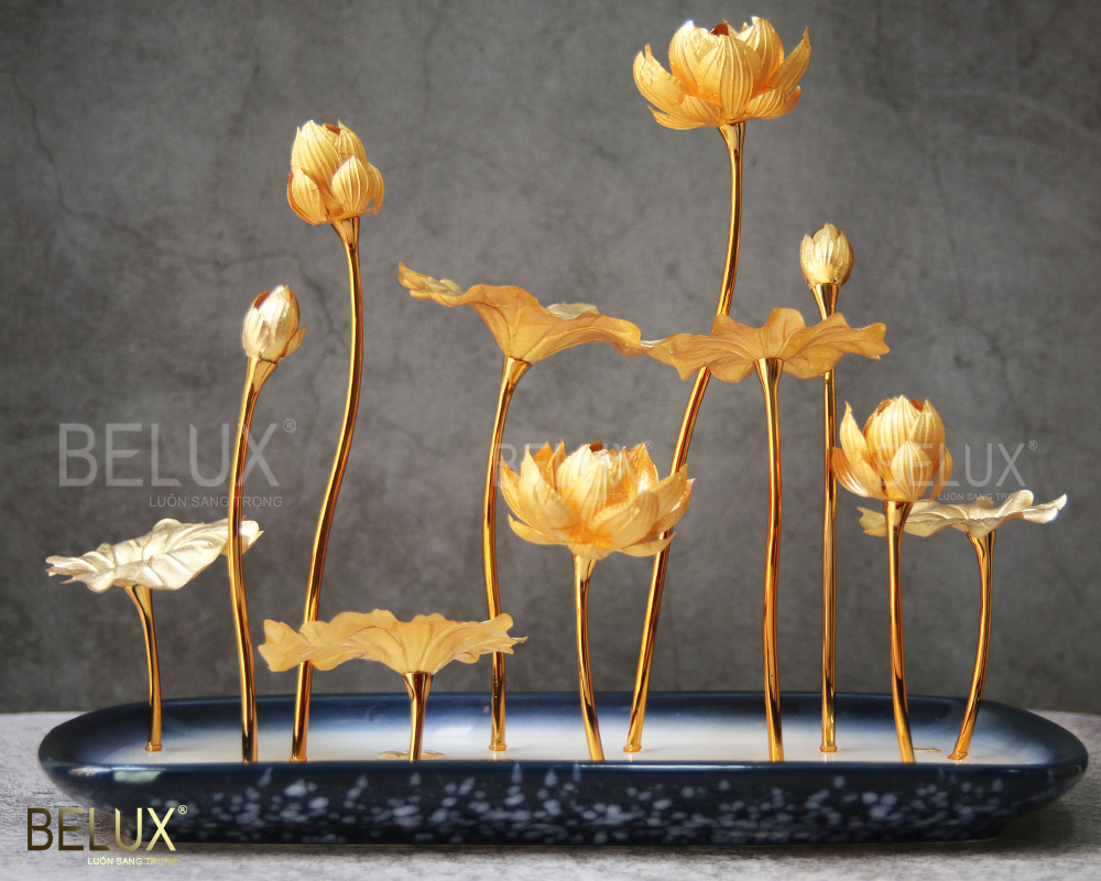 Hồ Hoa Sen Dát Vàng 24K KT 32x15x35cm