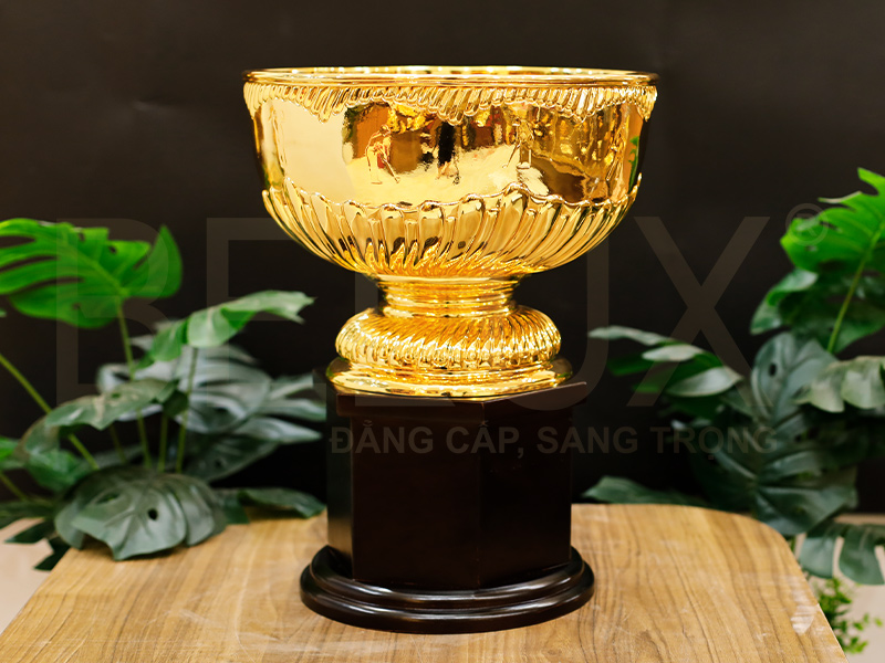 Cup Golf Bằng Đồng Mạ Vàng 24k Cao 40cm - TYC