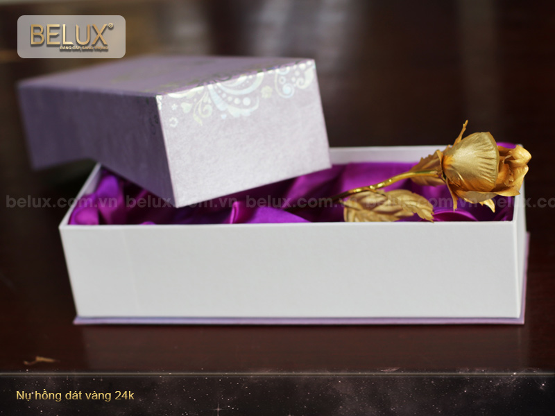Nụ hồng dát vàng 24k