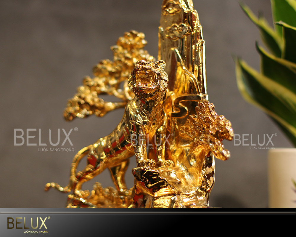 Tượng Hổ Đứng Cây Tùng Mạ Vàng 24k