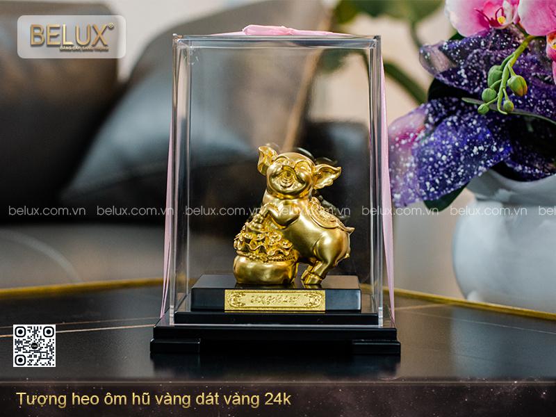 Tượng heo ôm hũ vàng dát vàng 24K