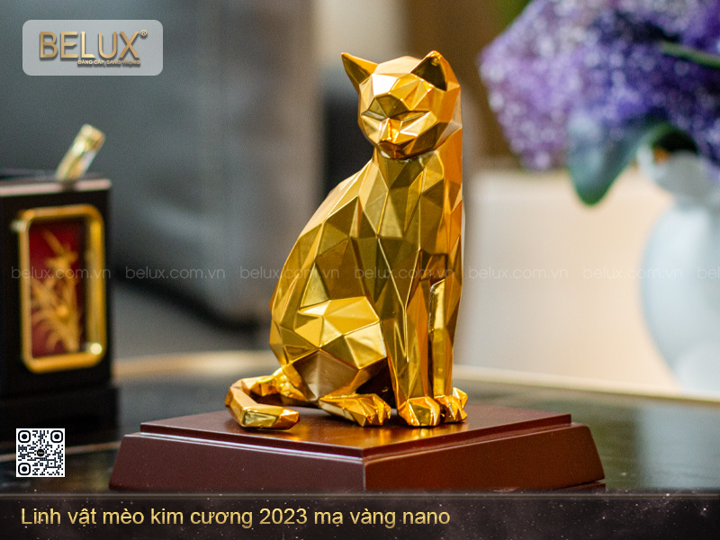 Tượng Mèo Kim Cương mạ vàng nano