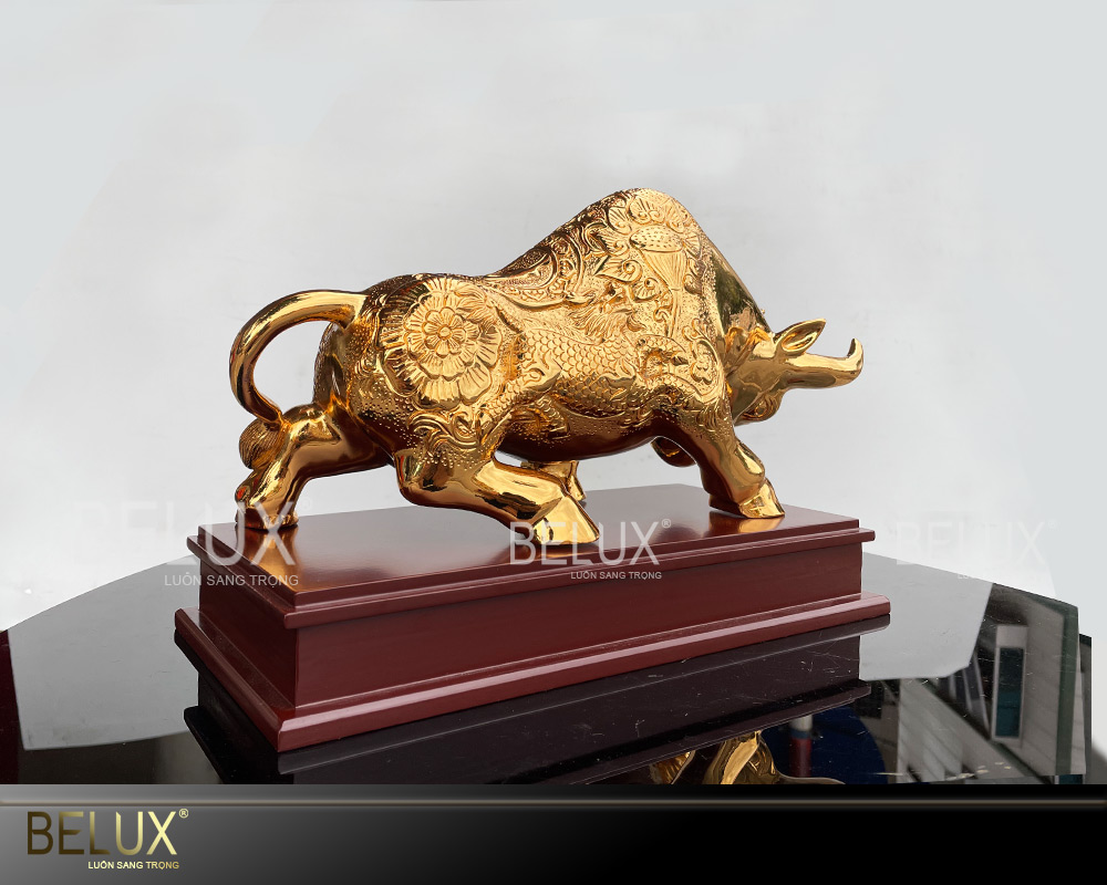 Tượng Bò Tài Chính Mạ Vàng 24k