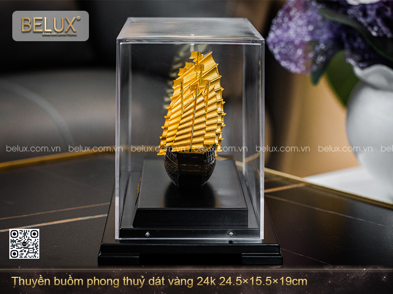 Thuyền Buồm Phong Thuỷ Dát Vàng 24k - M7