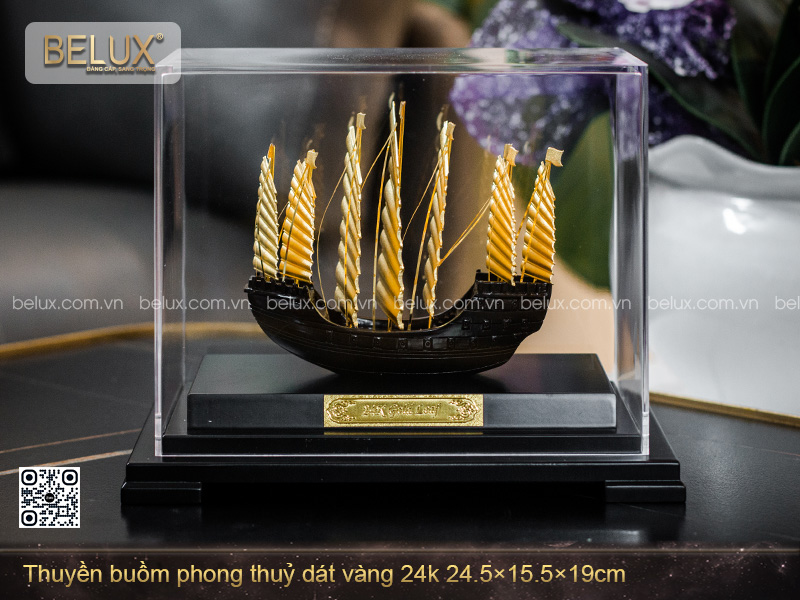 Thuyền Buồm Phong Thuỷ Dát Vàng 24k - M7