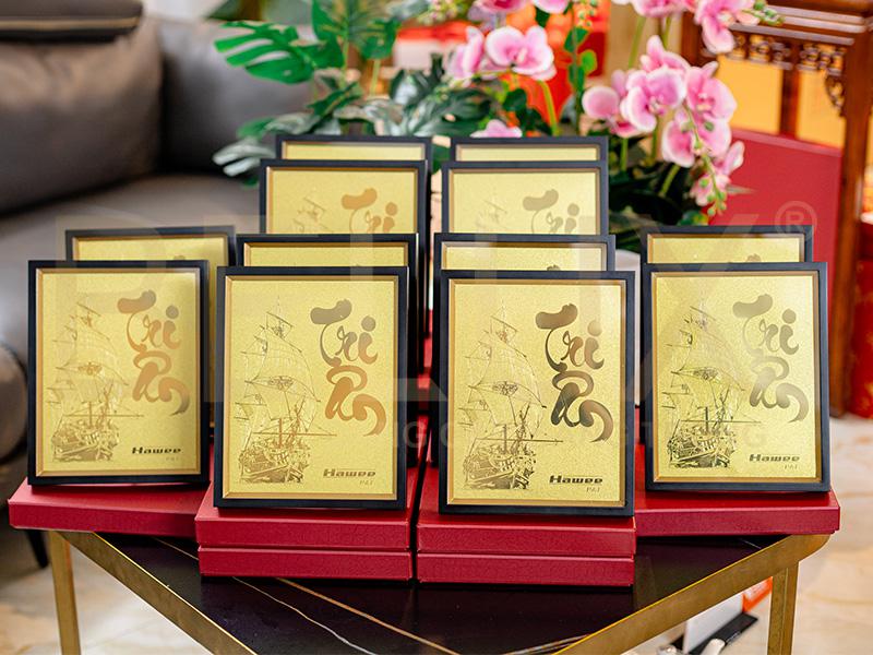 Lô tranh chữ Tri Ân thiết kế theo yêu cầu