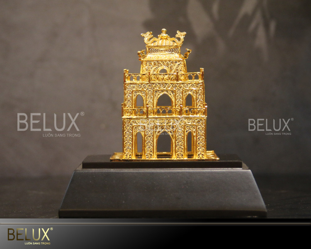 mo-hinh-thap-rua-ma-vang-24k