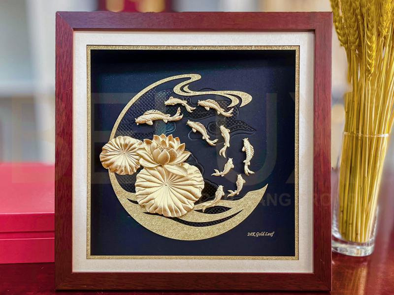 Tranh Cửu Ngư quần hội dát vàng 24k