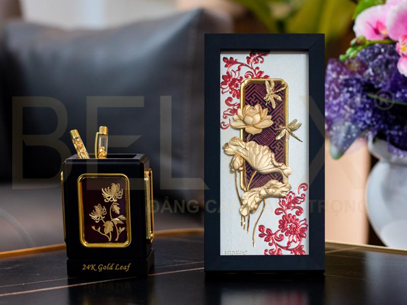 Tranh Hoa Sen mùa hạ dát vàng 24K