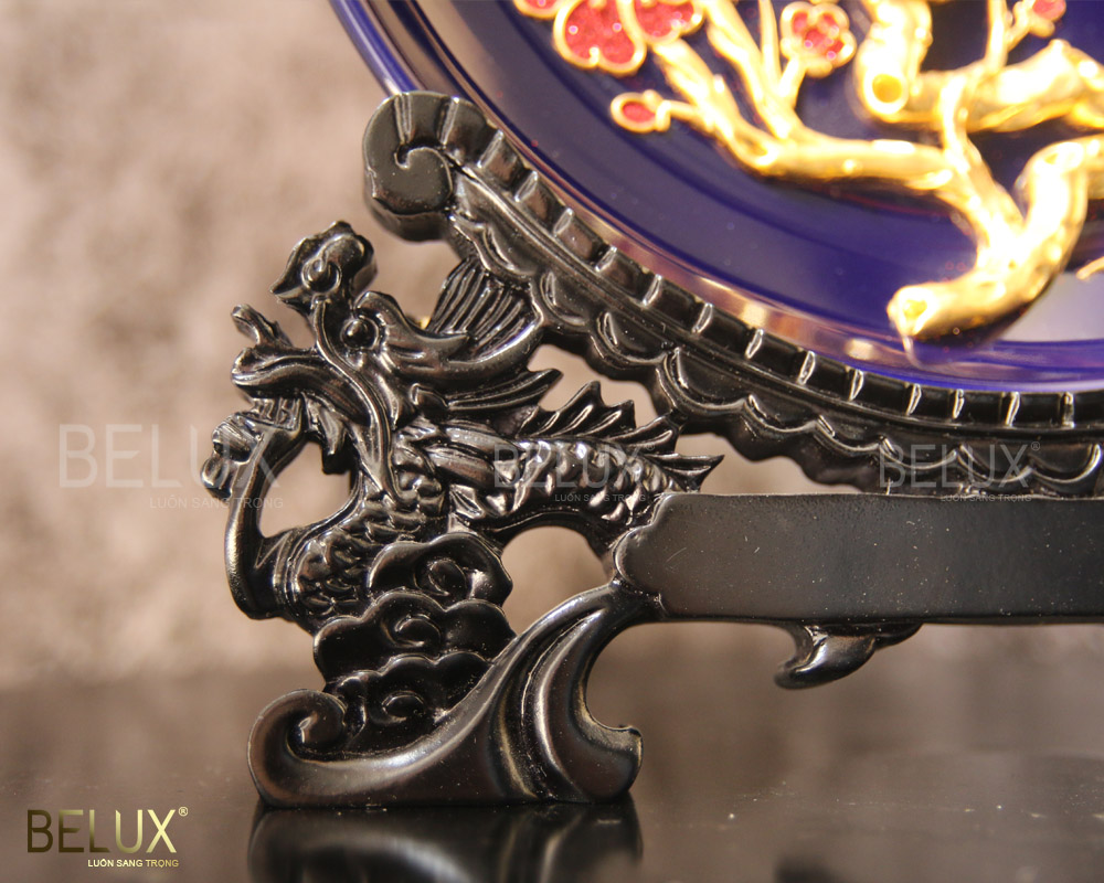 Đĩa chim én đón xuân dát vàng 24K D20 nền tím than