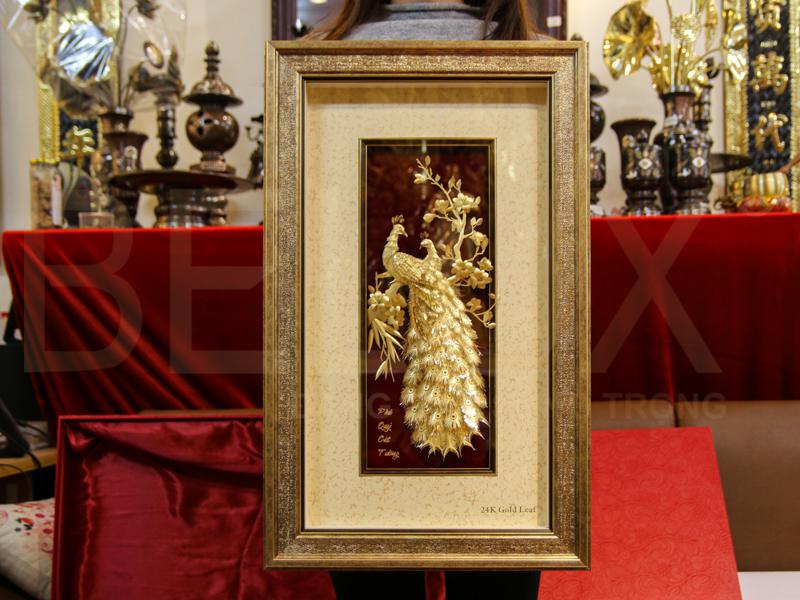 Tranh đôi chim công dát vàng 24K&nbsp;65x40cm