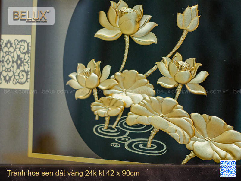 Tranh hoa sen dát vàng 24K