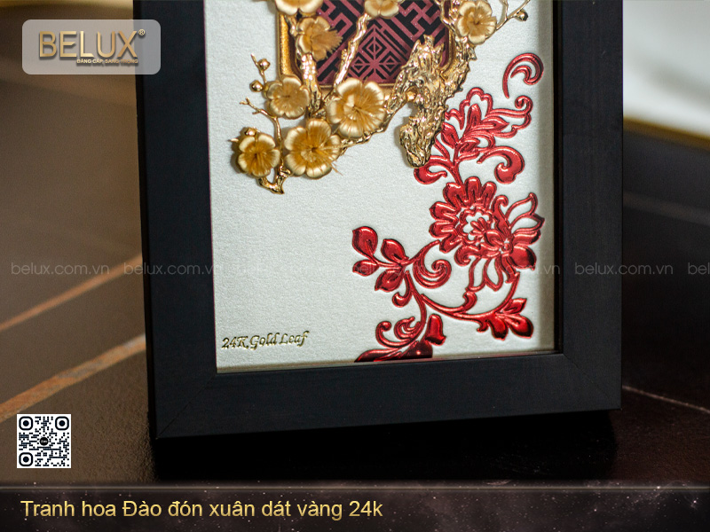 Tranh Hoa Đào đón xuân dát vàng 24k