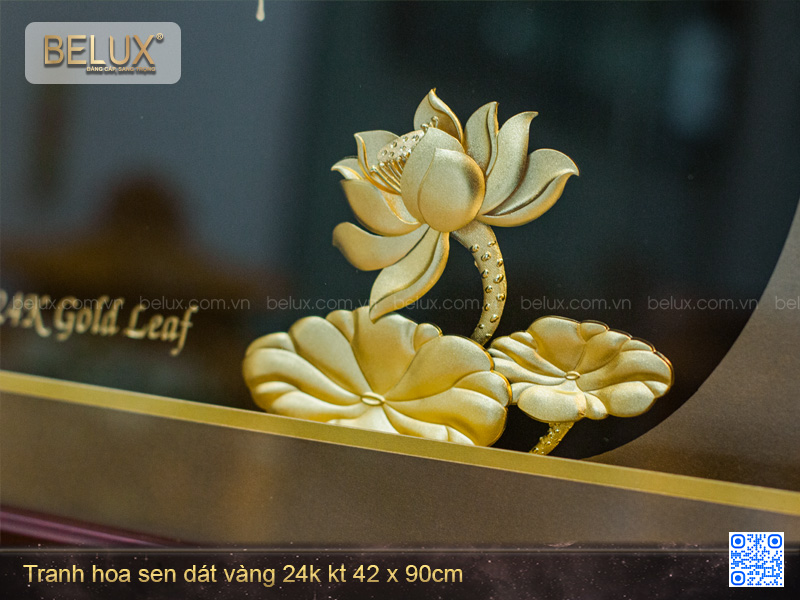 Tranh hoa sen dát vàng 24K