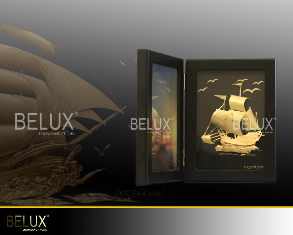 Tranh thuận buồm xuôi gió dát vàng hộp gấp