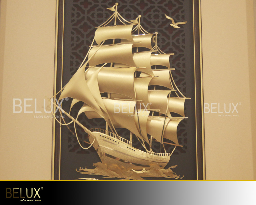 Tranh dát vàng thuận buồm xuôi gió