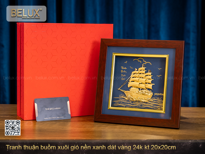Tranh "Thuận Buồm Xuôi Gió" Nền Xanh Dát Vàng 24k (20x20cm) – Khát Vọng Vươn Khơi &amp; Bản Lĩnh Người Thuyền Trưởng