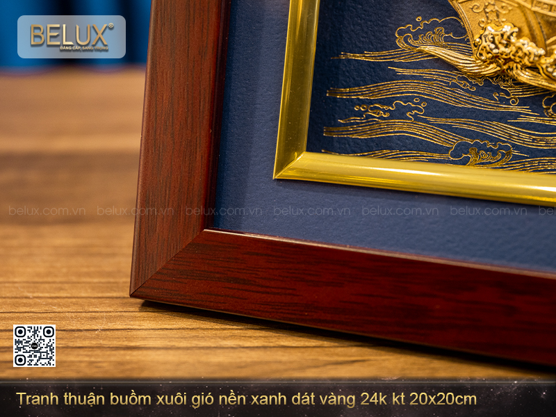 Tranh "Thuận Buồm Xuôi Gió" Nền Xanh Dát Vàng 24k (20x20cm) – Khát Vọng Vươn Khơi &amp; Bản Lĩnh Người Thuyền Trưởng