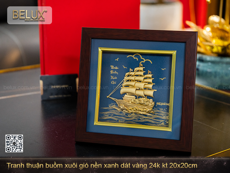 Tranh "Thuận Buồm Xuôi Gió" Nền Xanh Dát Vàng 24k (20x20cm) – Khát Vọng Vươn Khơi &amp; Bản Lĩnh Người Thuyền Trưởng