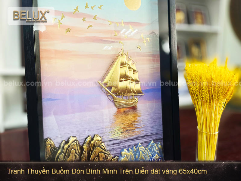 Tranh Thuyền Buồm đón Bình Minh trên biển