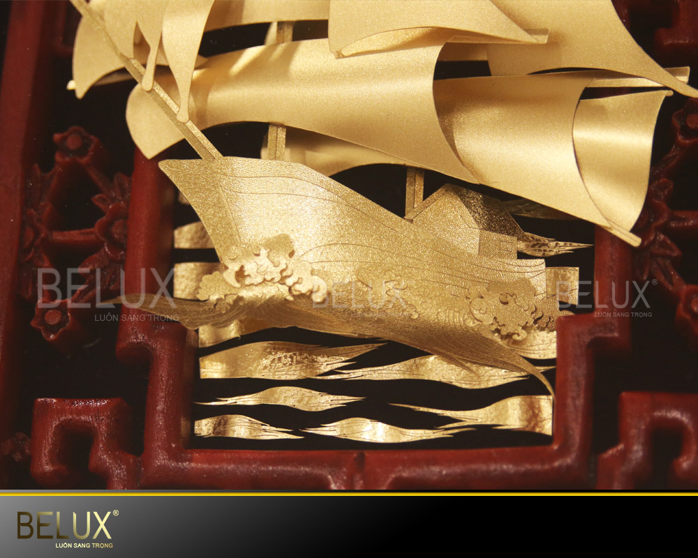 Tranh thuyền buồm dát vàng 24K 65x36cm