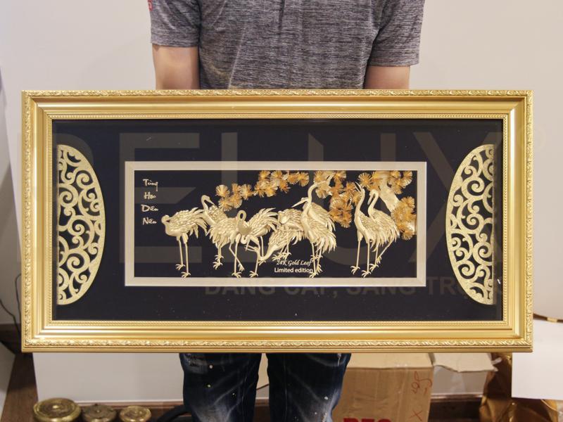 Tranh Tùng Hạc Diên Niên Dát Vàng 24K 81x42cm